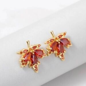 925 Sterling Silver Fall Maple Leaf Stud Earrings | Gold & Amber Crystal
